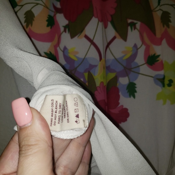Anthropologie Chelsea & Violet White W Floral Top - Picture 5 of 5